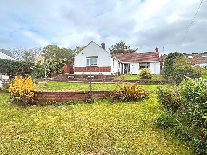 3 Bedroom Detached Bungalow For Sale In Green Street, Brockworth, Gloucester, GL3