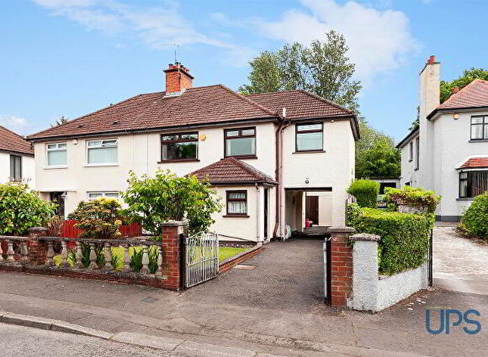 4 Bedroom Semi-Detached House For Sale In Fruithill Park, Belfast, BT11