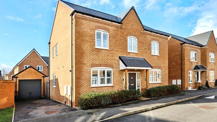 4 Bedroom Detached House For Sale In Holloway Lane, Witney, OX29