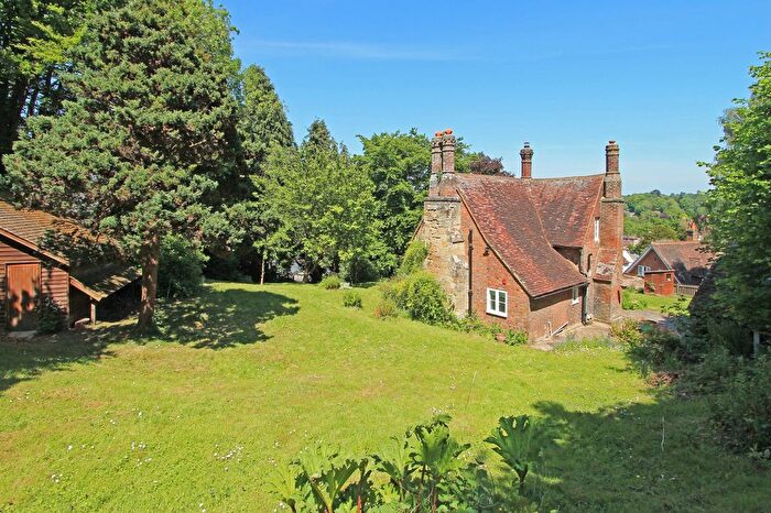 3 Bedroom Property For Sale In Town Hill, Lamberhurst, TN3