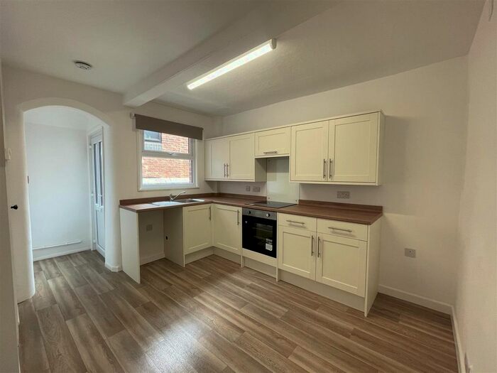 2 Bedroom Cottage To Rent In Lenton Terrace, Millgate, Newark, NG24