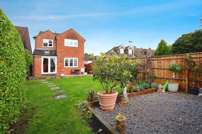 3 Bedroom Detached House For Sale In The Avenue, Princes Risborough, HP27