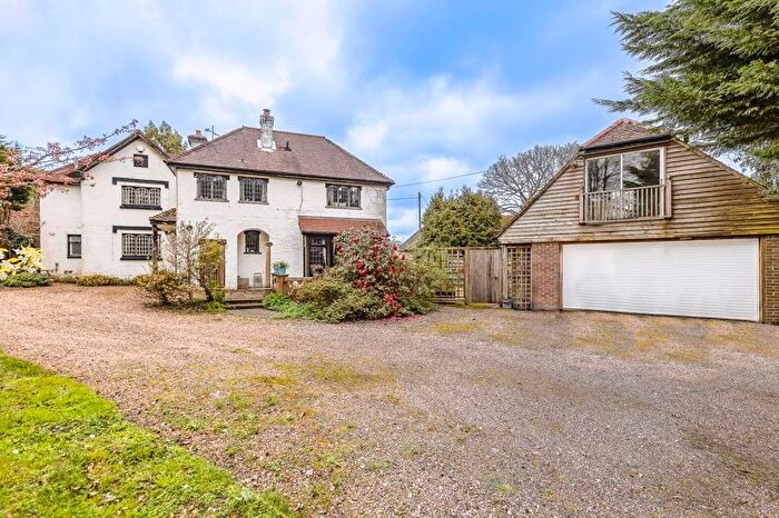 4 Bedroom Semi-Detached House For Sale In Duddleswell, Uckfield, TN22