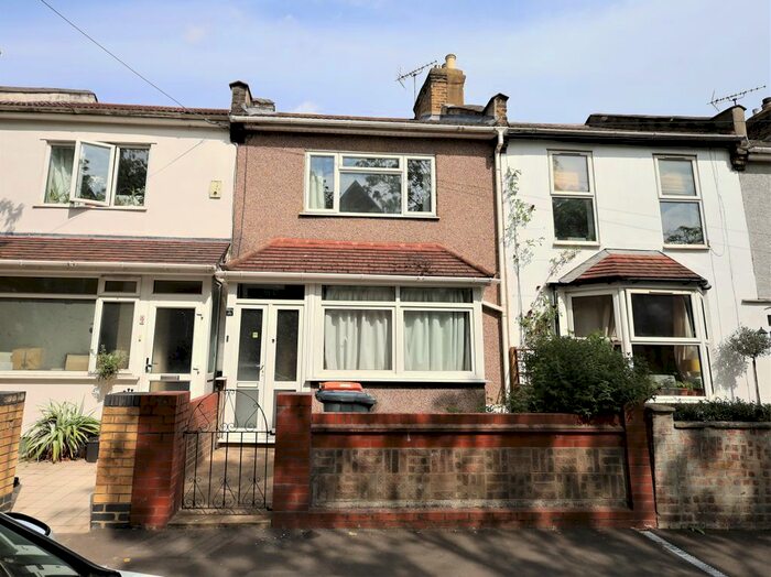 3 Bedroom Terraced House To Rent In Credon Road, London, E13