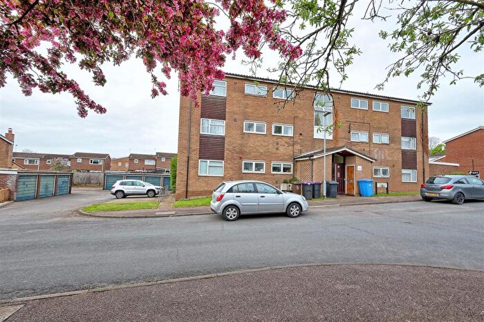 2 Bedroom Apartment For Sale In Temple Fields Hertford - Chain Free, SG14