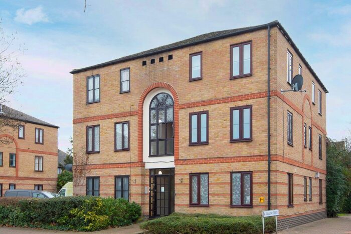 1 Bedroom Flat To Rent In Peridot Street, Beckton, London, E6