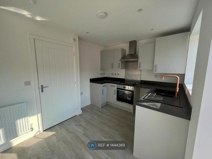 3 Bedroom Terraced House To Rent In Canada Close, Burton Joyce, Nottingham, NG14