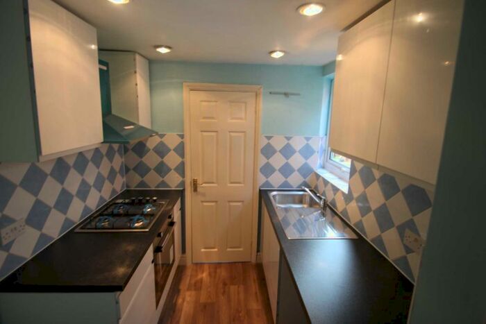 1 Bedroom Flat To Rent In One Bed Flat- St Georges Road, Reading, RG30