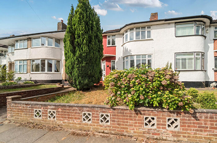 3 Bedroom Semi-Detached House For Sale In Beaumont Road, Petts Wood, Kent, BR5