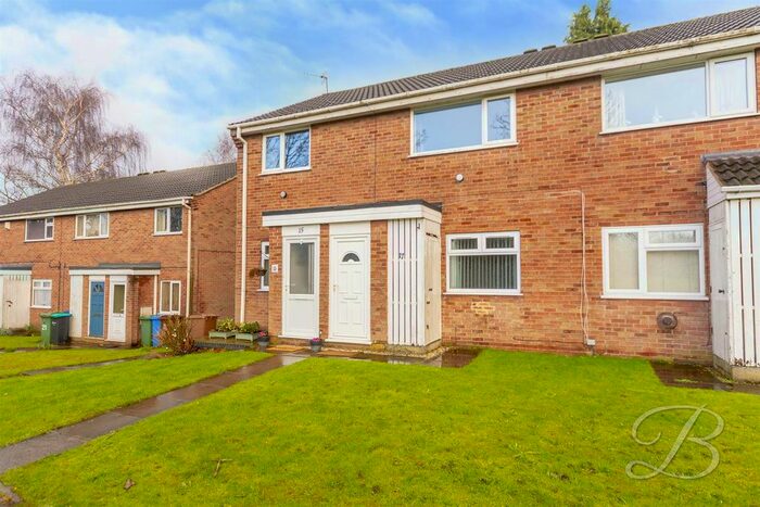 2 Bedroom Maisonette To Rent In Larkspur Close, Forest Town, Mansfield, NG19