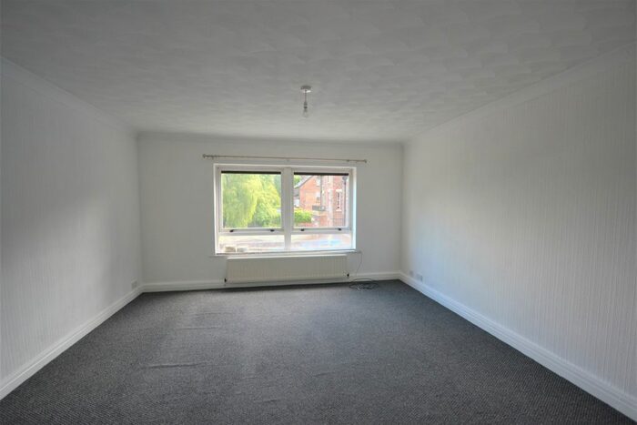 2 Bedroom Flat To Rent In Mosslea Park, Mossley Hill, Liverpool, L18
