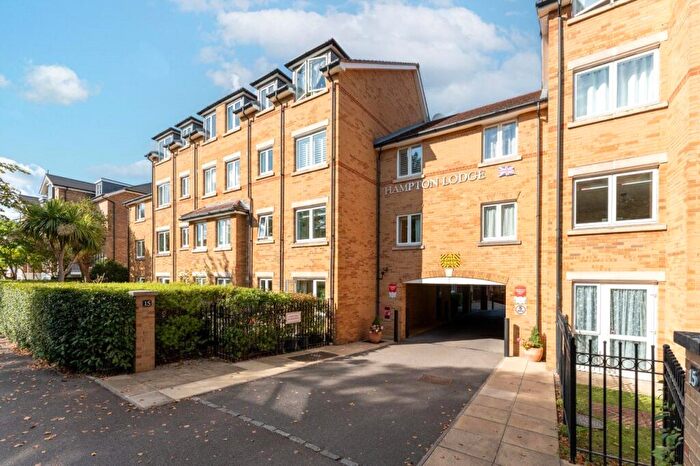 2 Bedroom Apartment For Sale In Cavendish Road, Sutton, Surrey, SM2