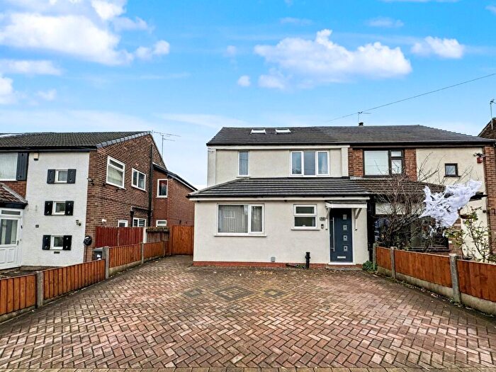 4 Bedroom Semi Detached House For Sale In Woodhall Avenue, Whitefield, M45