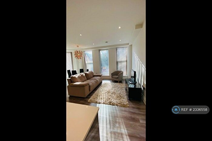 2 Bedroom Flat To Rent In Kingsbridge House, Pinner, HA5