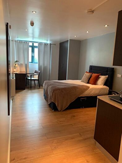 Studio To Rent In The Quarters Kilburn, - Kilburn High Road, London, NW6