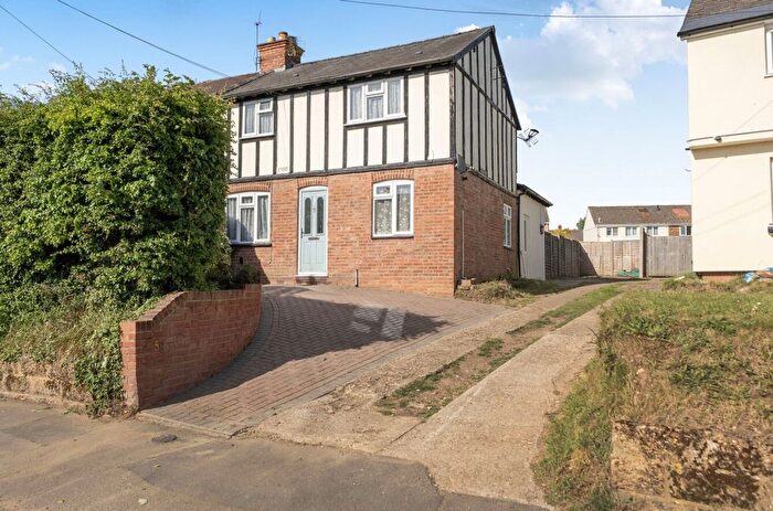 3 Bedroom Semi Detached House For Sale In Carpenters Lane, Hadlow, TN11