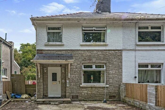 3 Bedroom Semi-Detached House For Sale In Wern Fawr Road, Rhiwceiliog Pencoed, Bridgend, CF35