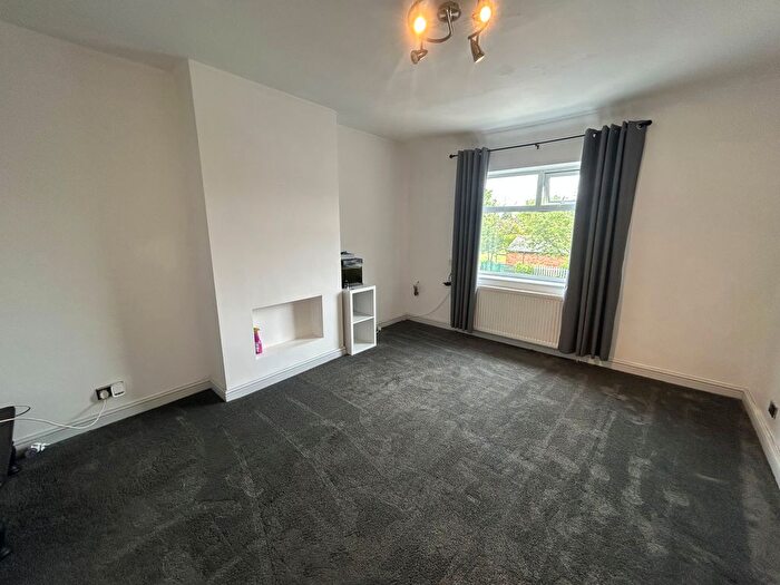 2 Bedroom Flat To Rent In Riddings Road, Altrincham, WA15