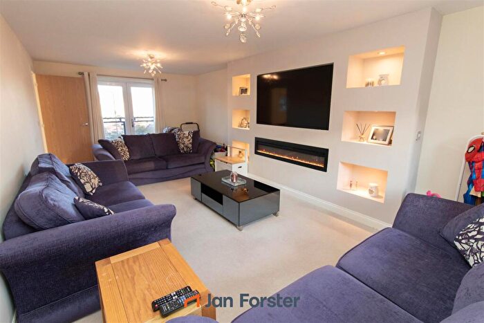 5 Bedroom Detached House For Sale In Saltwick Avenue, Great Park, NE13