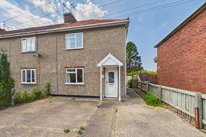 3 Bedroom End Of Terrace House For Sale In The Avenue, Halesworth, IP19