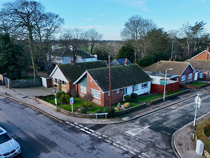 3 Bedroom Detached Bungalow For Sale In Vicarage Street, Broadstairs, CT10
