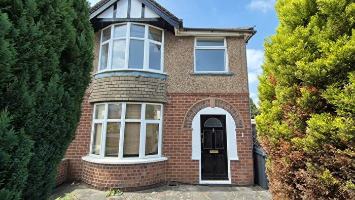 3 Bedroom Semi Detached House For Sale In Rockley Road, Leicester, LE4