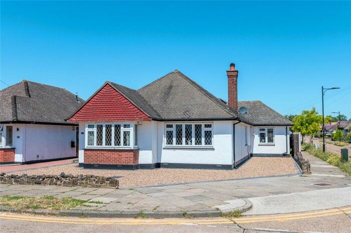 3 Bedroom Bungalow For Sale In Burlescoombe Road, Thorpe Bay, Essex, SS1