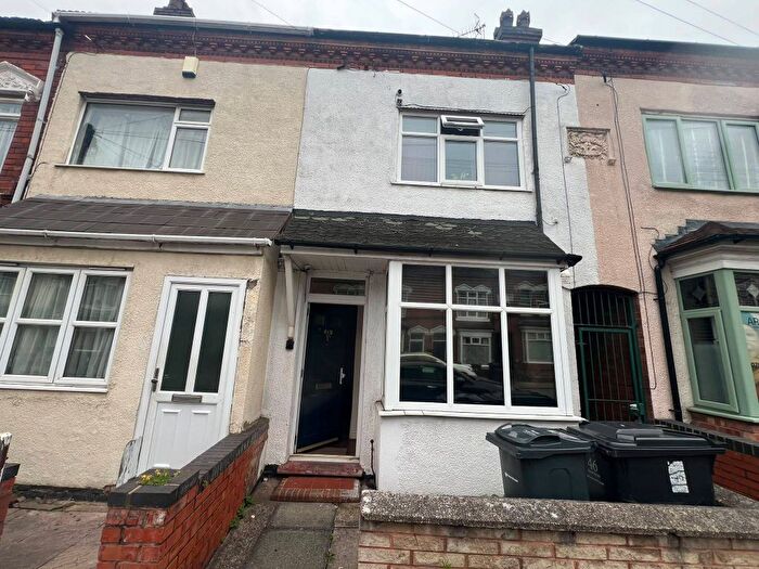 2 Bedroom Flat To Rent In Bond Street, Stirchley, Birmingham, B30