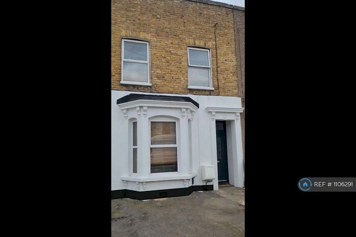 3 Bedroom Terraced House To Rent In Gurney Road, London, E15