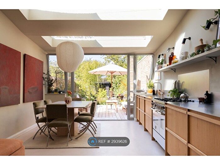 3 Bedroom Terraced House To Rent In Pembroke Road, London, E17