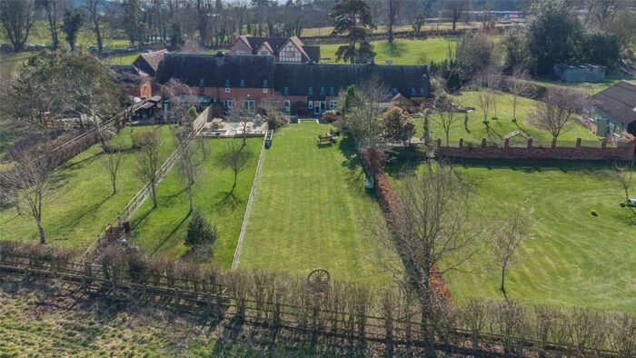 4 Bedroom Barn Conversion For Sale In Home Farm Barns, Arlington Lane, Snelsmore Common, Newbury, RG14