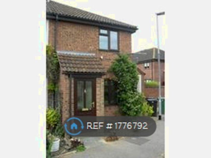 2 Bedroom End Of Terrace House To Rent In Harvey Green, Norwich, NR14