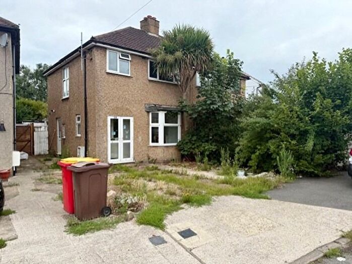 3 Bedroom Semi-Detached House For Sale In Uxbridge, Greater London, UB8