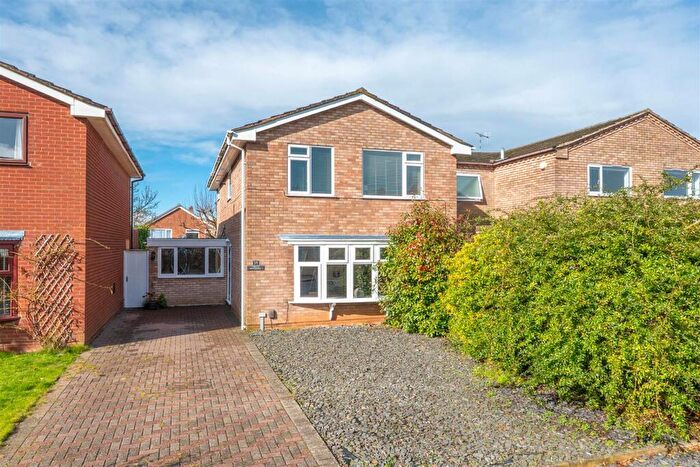 3 Bedroom Detached House For Sale In Rushbrook Road, Stratford-upon-Avon, CV37