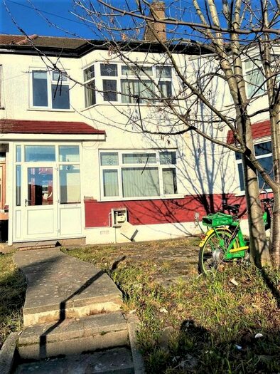 5 Bedroom Property To Rent In Devonshire Hill Lane, London N17