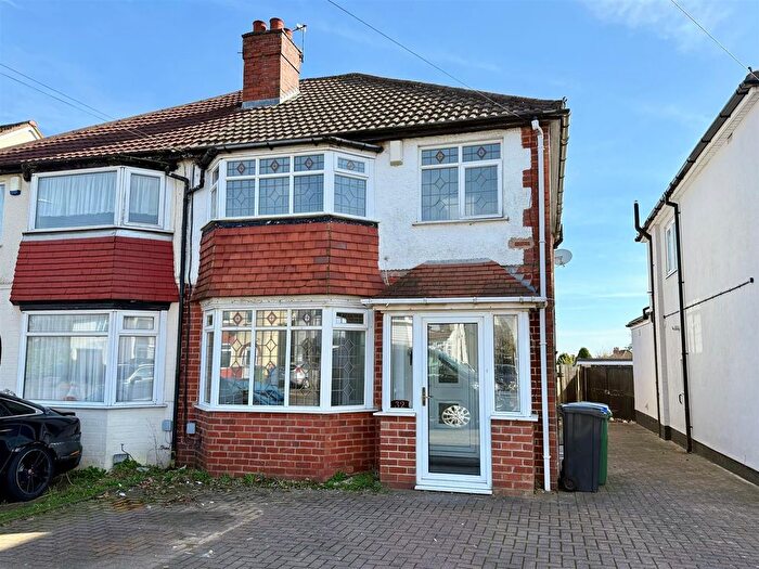 3 Bedroom Property To Rent In Perry Hill Road, Oldbury, B68