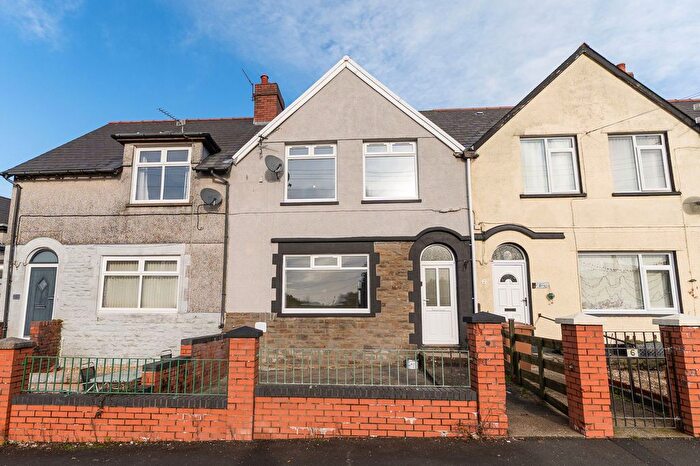 3 Bedroom Terraced House For Sale In Pen-Rhiw Avenue, Oakdale, NP12
