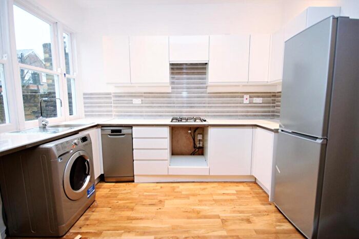 3 Bedroom Flat To Rent In Conewood Street, Highbury, N5