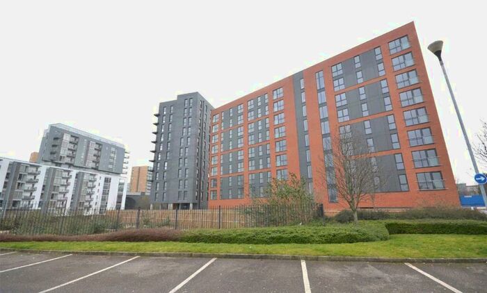 3 Bedroom Apartment To Rent In The Riley Building, Salford, Manchester, M5