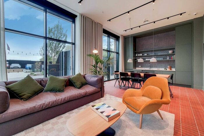 3 Bedroom Flat To Rent In Windlass Apartments, Hale Wharf, Tottenham, London, N17