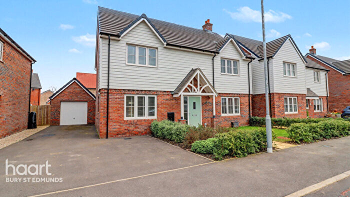 4 Bedroom Detached House For Sale In Ashfield Park, Elmswell, Bury St Edmunds, IP30