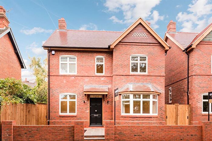 4 Bedroom Detached House For Sale In Springfield Road, Kings Heath, Birmingham, B14