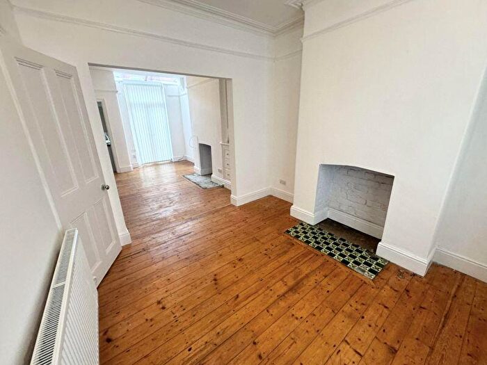 2 Bedroom Terraced House To Rent In Emerson Street, Salford, M5