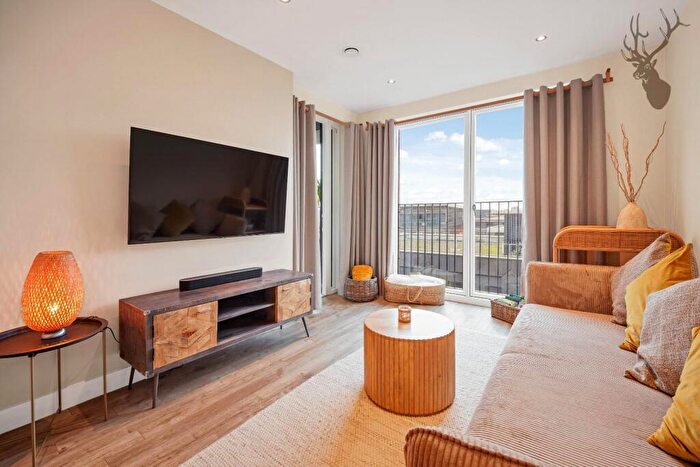 1 Bedroom Flat For Sale In Torchbearer Court, Fish Island, E3