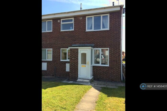 1 Bedroom Semi-Detached House To Rent In Fleming Way, Flanderwell, Rotherham, S66