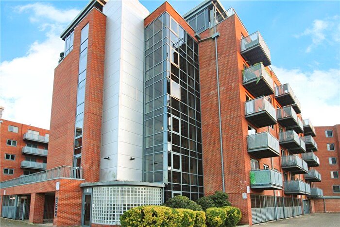 1 Bedroom Flat To Rent In Chapter Way, London, SW19