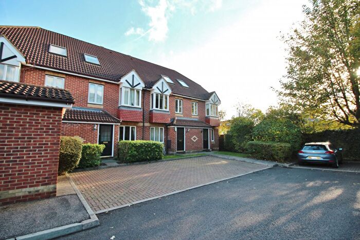 1 Bedroom Maisonette To Rent In Dorset Mews, Finchley Central, N3