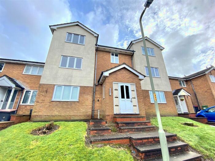 2 Bedroom Flat To Rent In Charlecote Park, Newdale, Telford, TF3