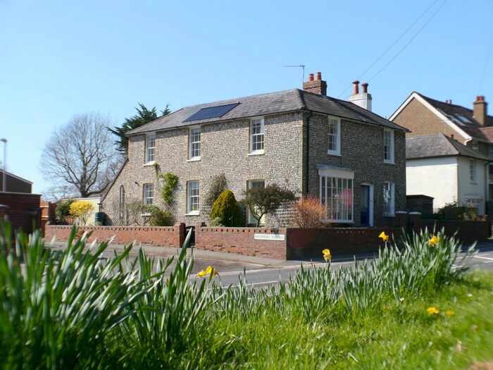 3 Bedroom Semi-Detached House To Rent In Infirmary Terrace, Chichester, West Sussex, PO19