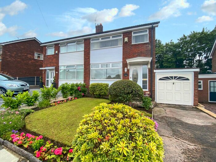 Houses for sale & to rent in OL10 2NT, Newhouse Road, Hopwood Hall Heywood